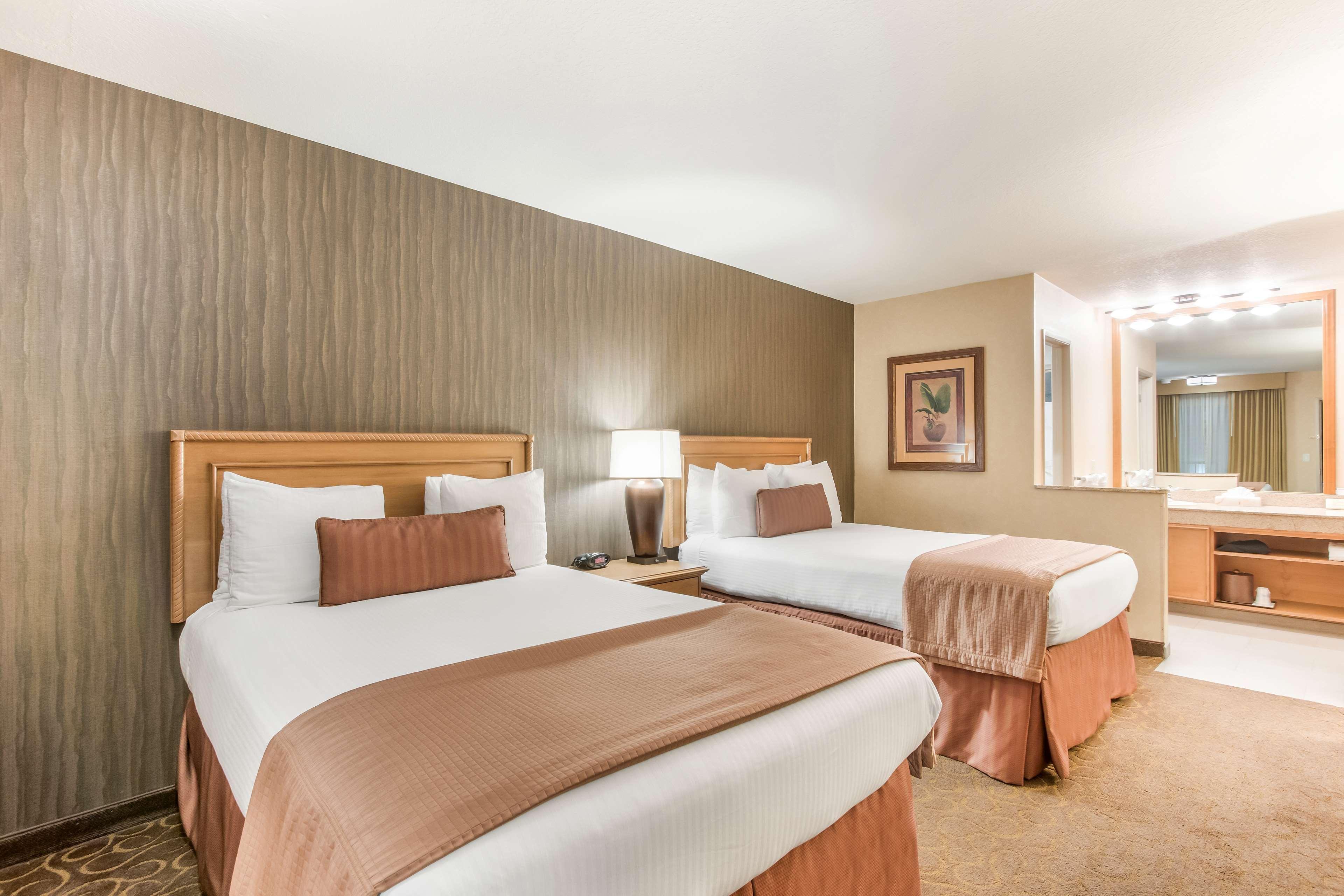 Best Western Plus Pavilions Anaheim Ngoại thất bức ảnh